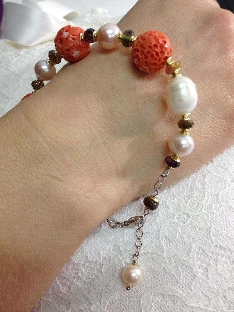 Bracciale argento con corallo perle e tormaline